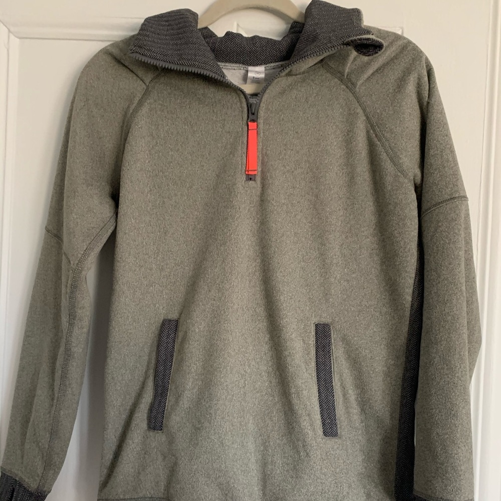 Pull-over ivivva grey sweater